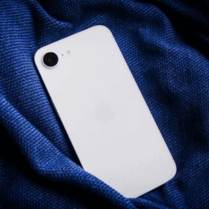 Apple iPhone 16e, 128GB, Black